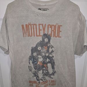 Mötley Crüe Graphic T-Shirt